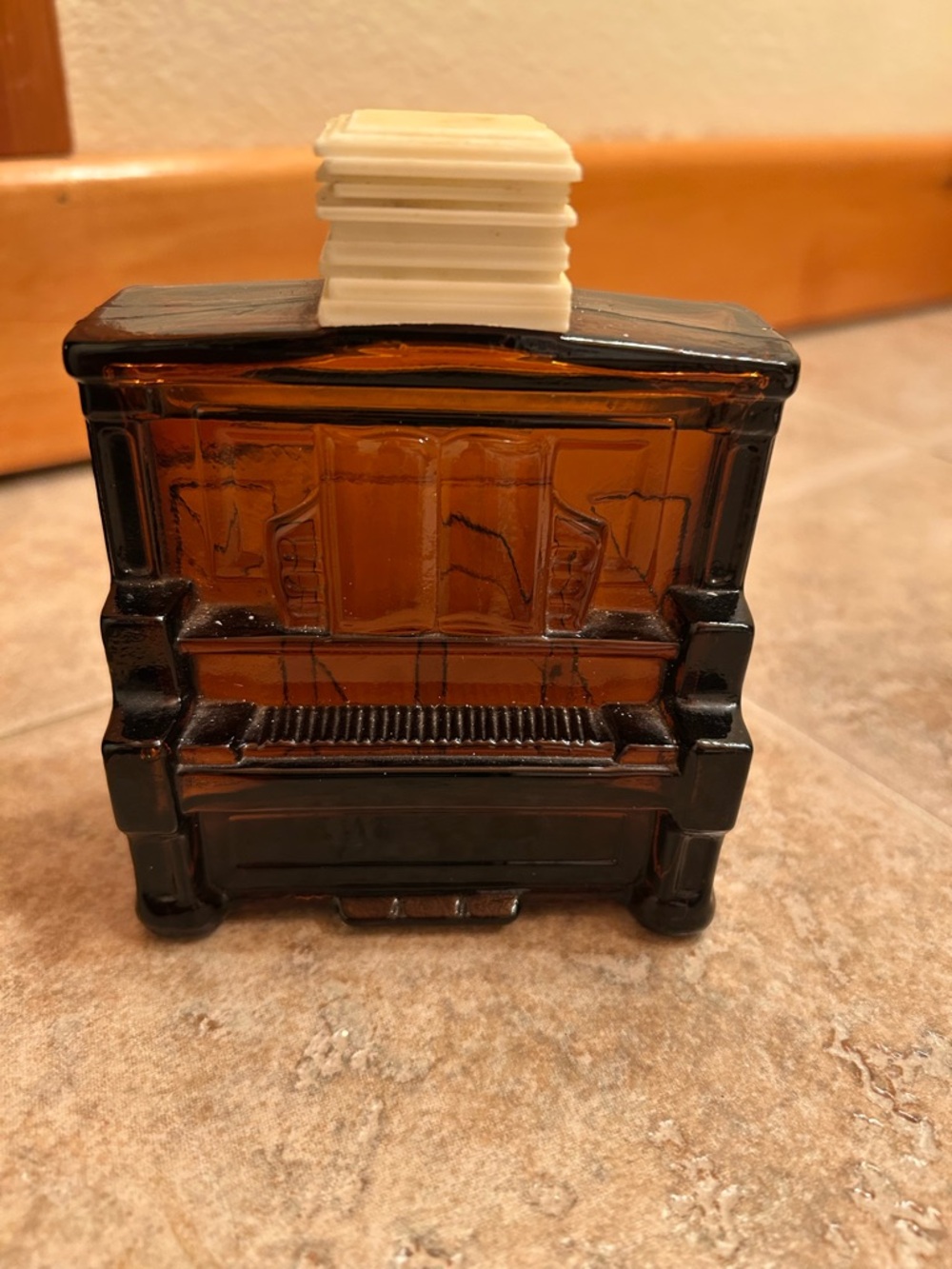 Avon Amber Glass Piano w/Original Cologne “Tai Winds” 1970’s era.